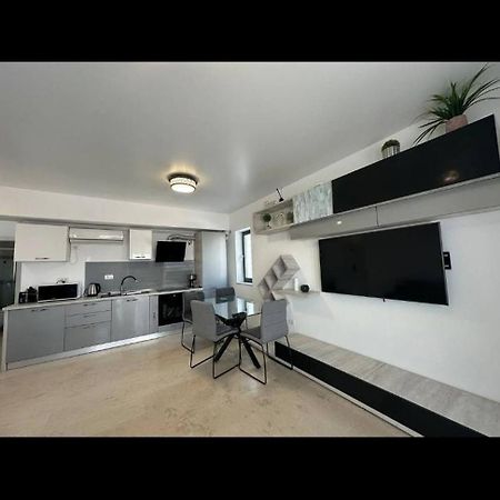 Seafront Papaya Apartment Navodari Dış mekan fotoğraf