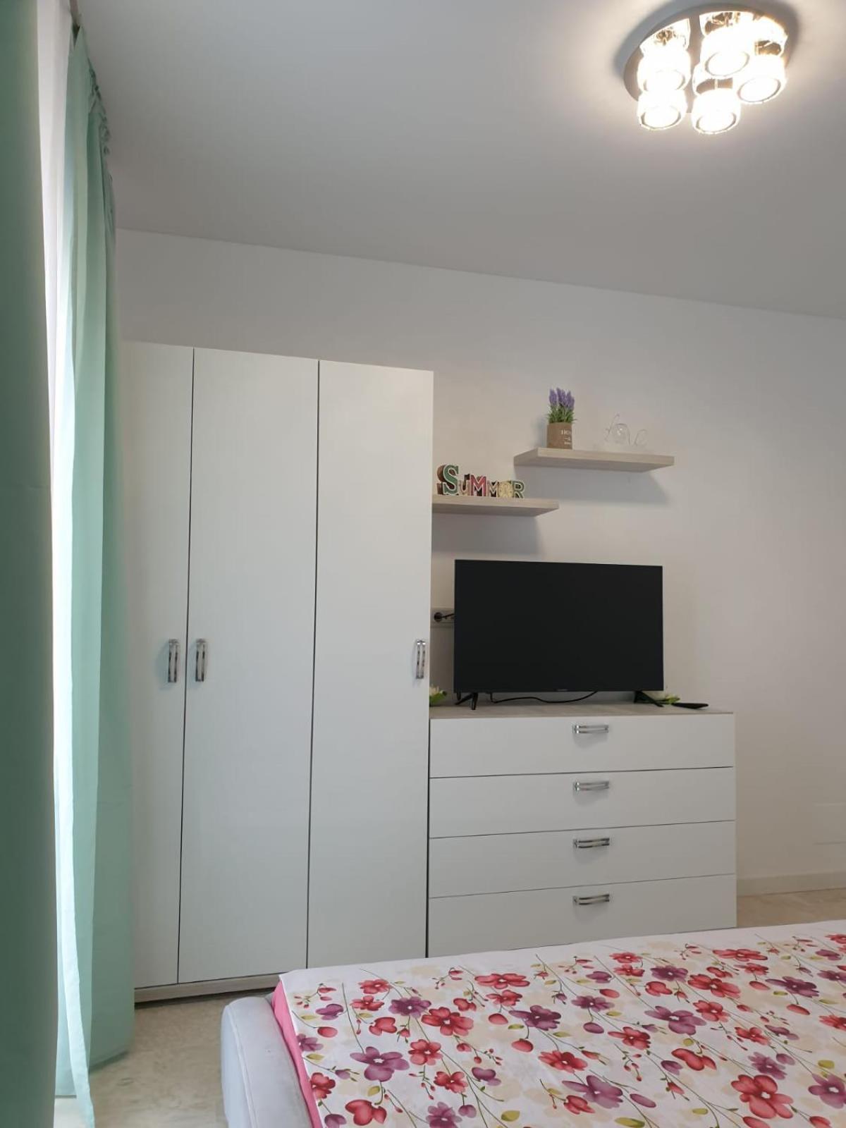 Seafront Papaya Apartment Navodari Dış mekan fotoğraf